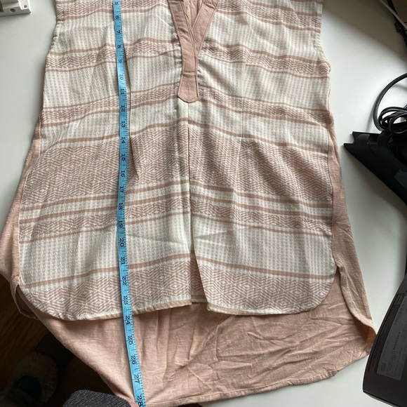 ⭐️SOLD⭐️Anthropologie Flowy Shirt - Picture 3 of 6